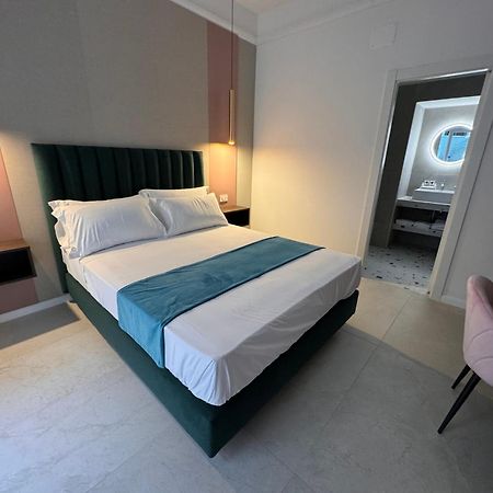 Hotiday Room Collection - Napoli Museo Suite מראה חיצוני תמונה