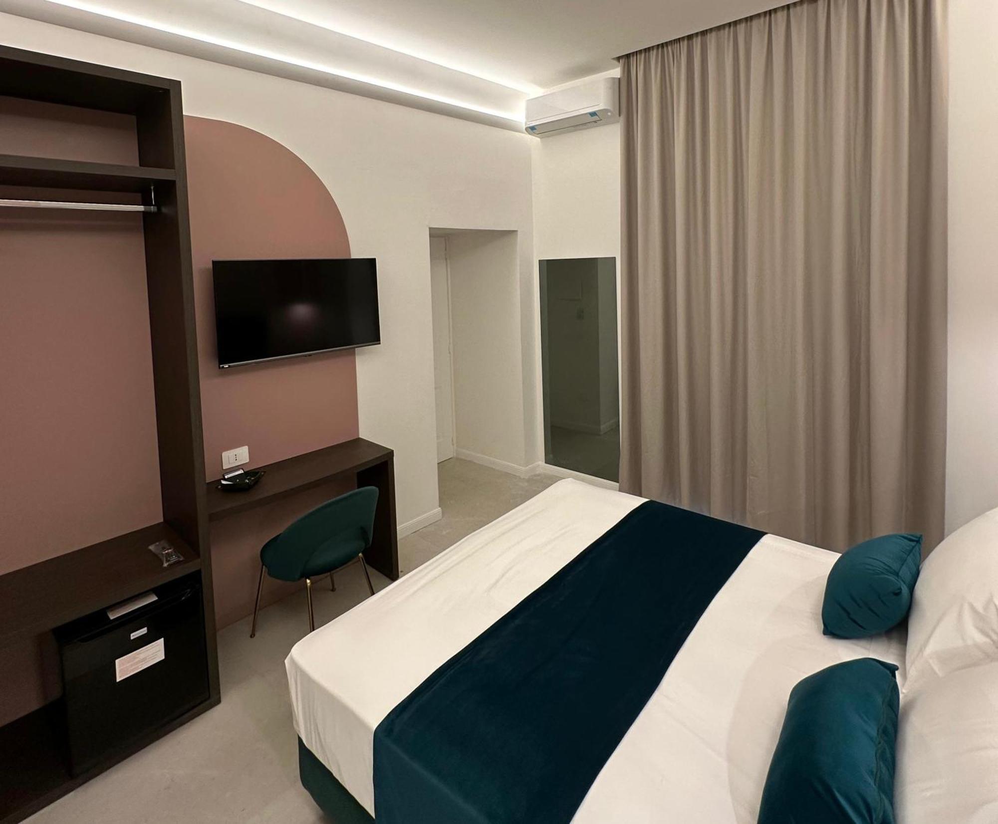 Hotiday Room Collection - Napoli Museo Suite מראה חיצוני תמונה