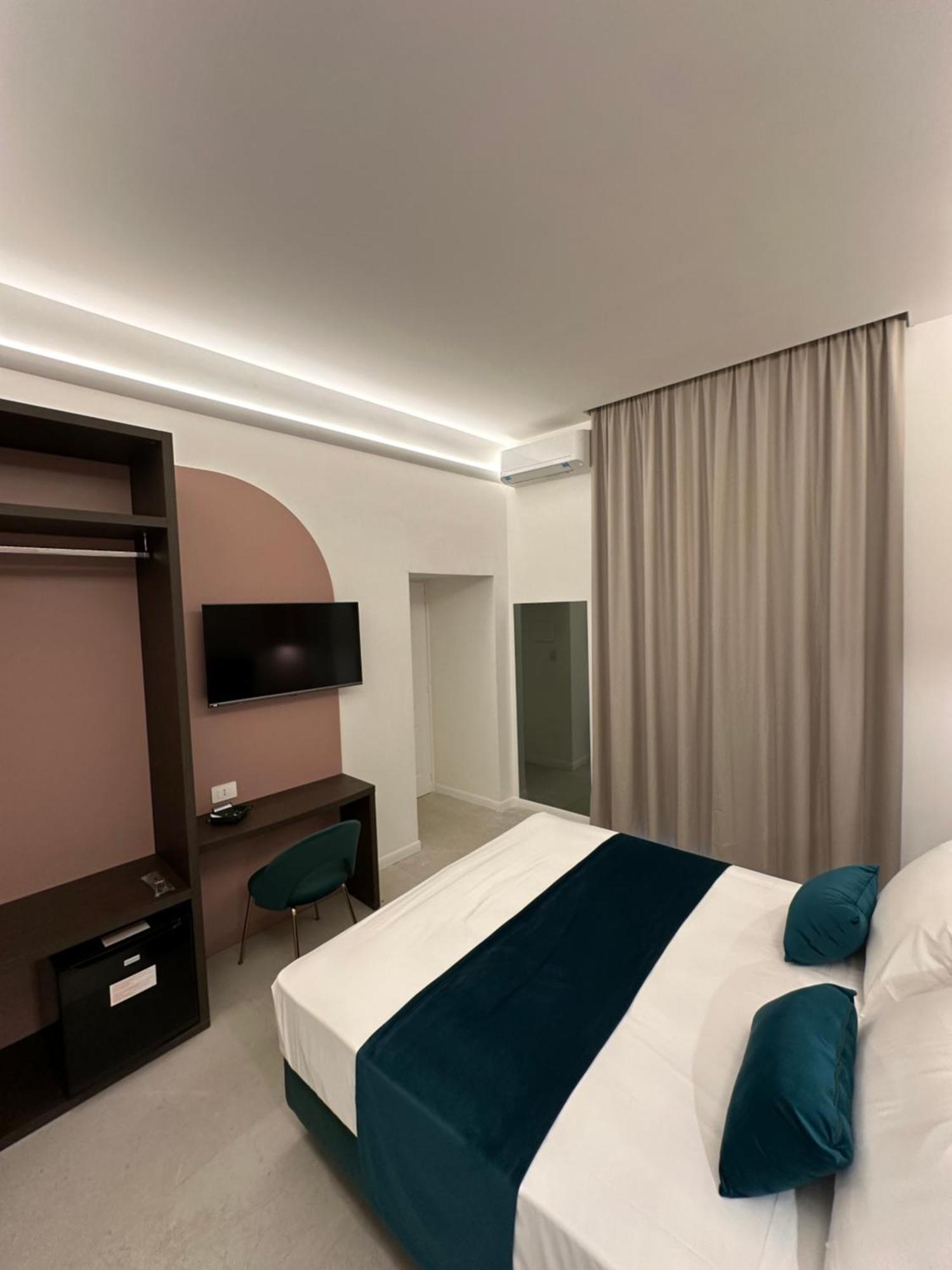 Hotiday Room Collection - Napoli Museo Suite מראה חיצוני תמונה