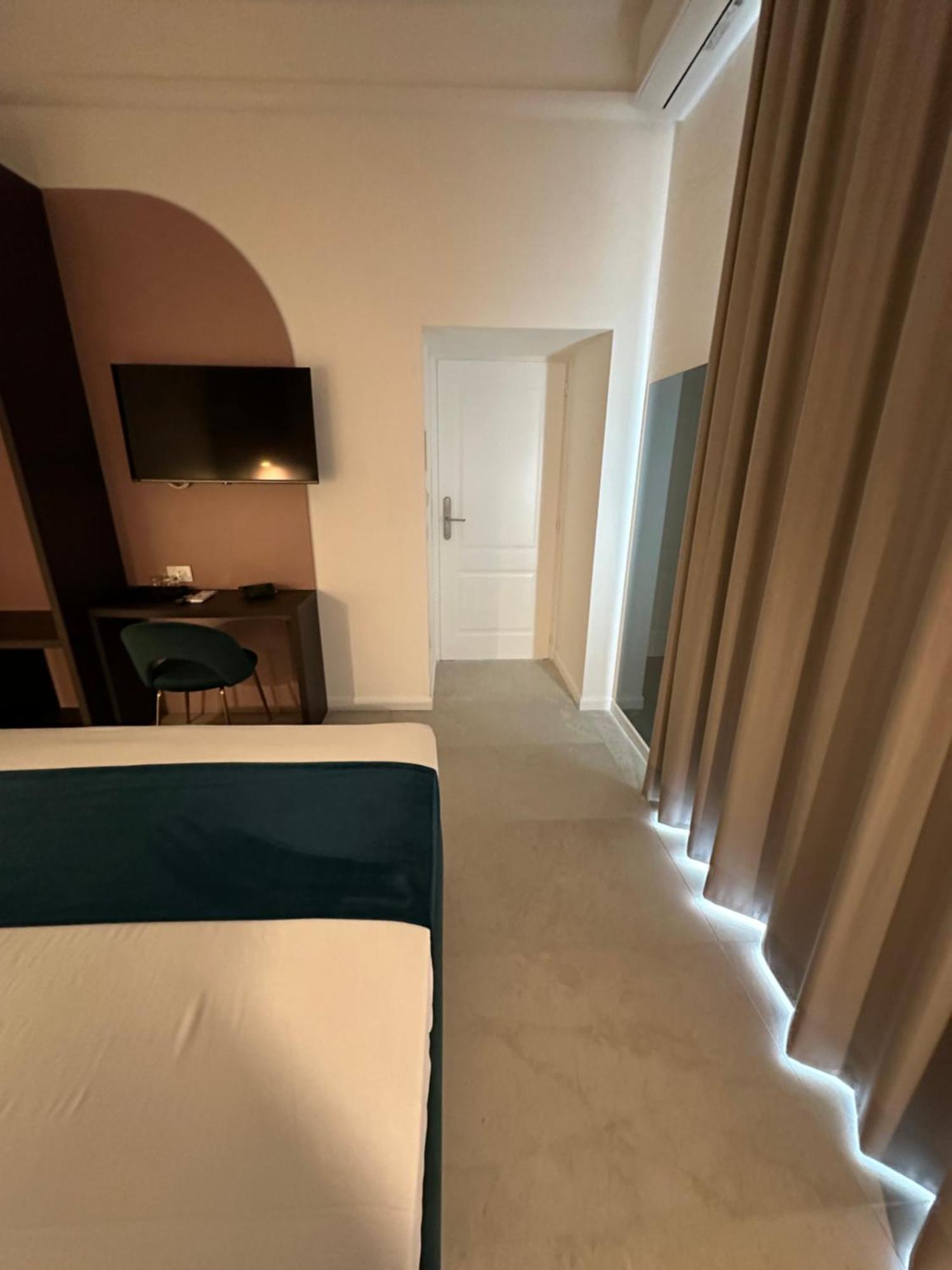 Hotiday Room Collection - Napoli Museo Suite מראה חיצוני תמונה