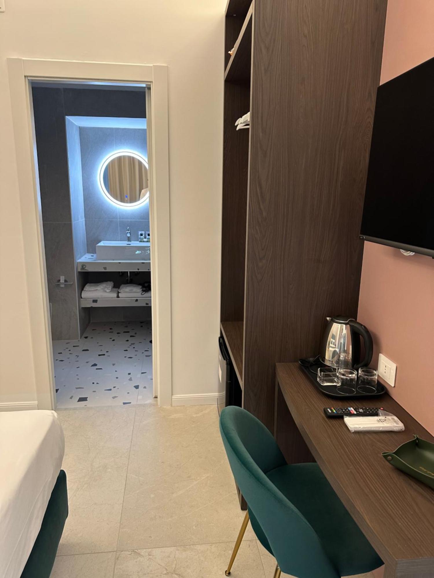 Hotiday Room Collection - Napoli Museo Suite מראה חיצוני תמונה