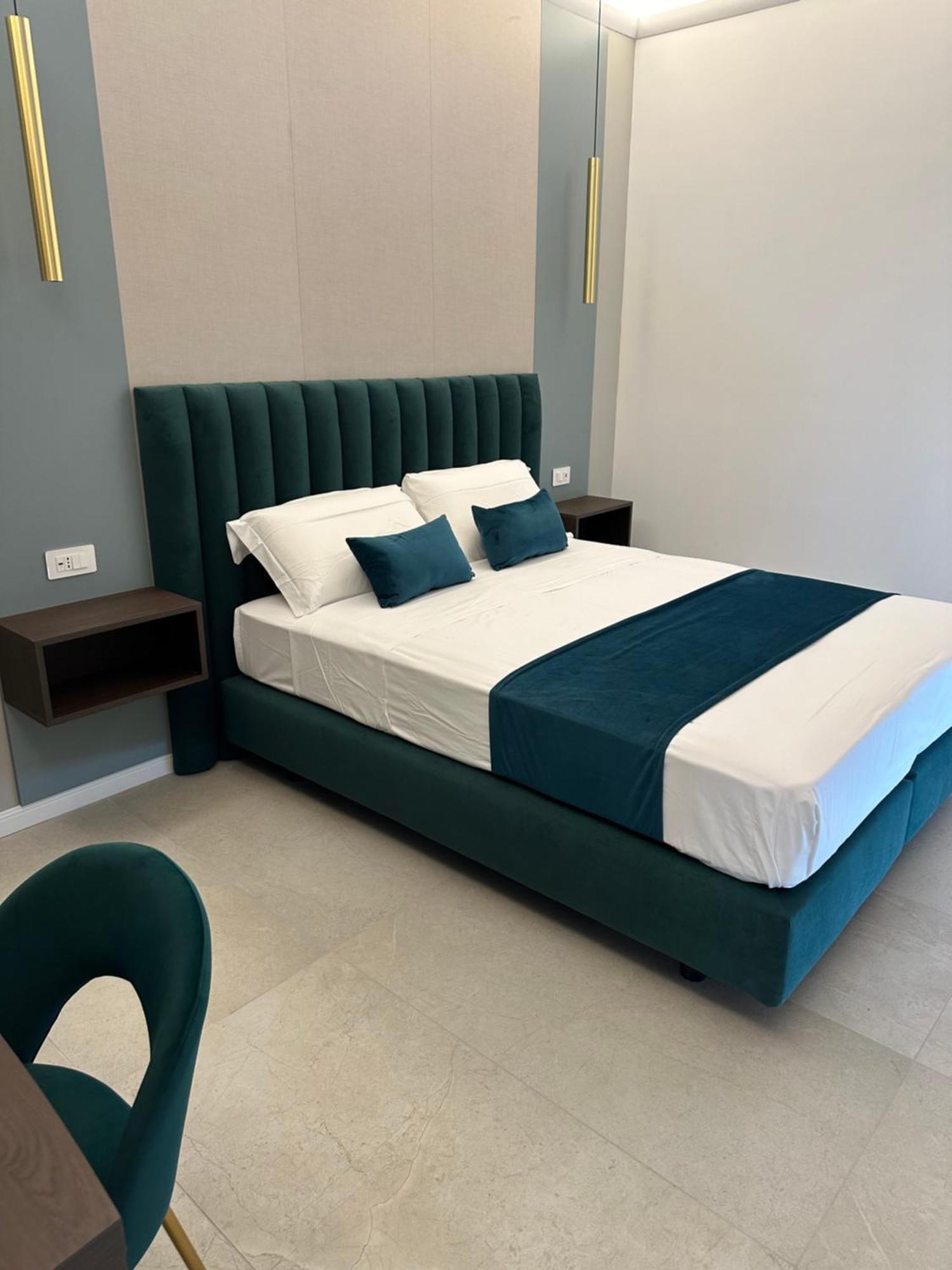 Hotiday Room Collection - Napoli Museo Suite מראה חיצוני תמונה