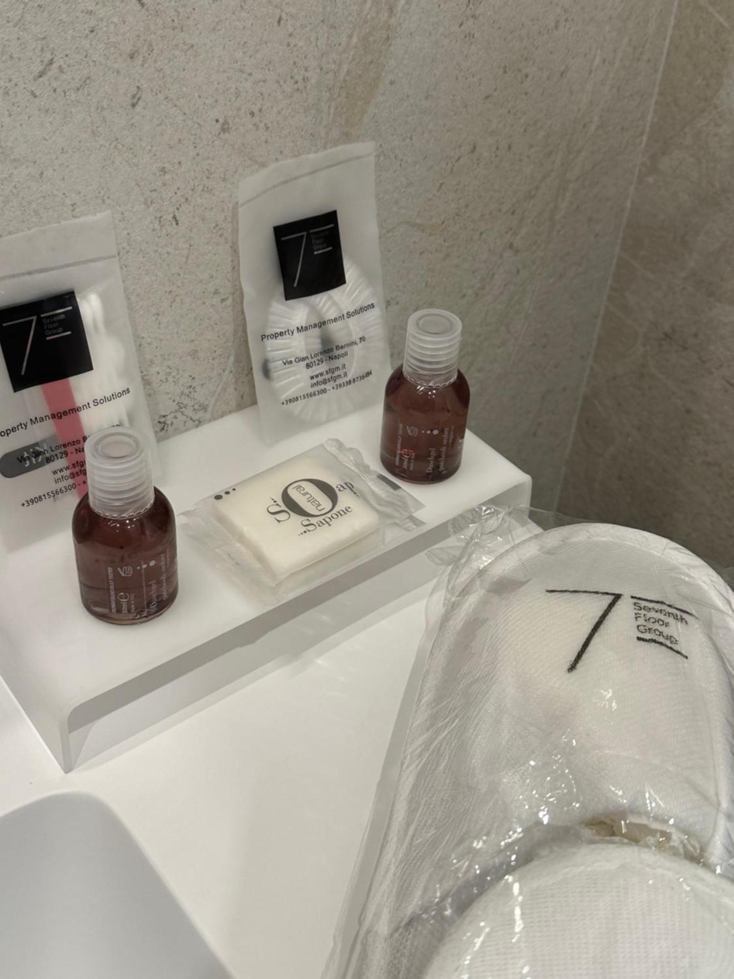 Hotiday Room Collection - Napoli Museo Suite מראה חיצוני תמונה