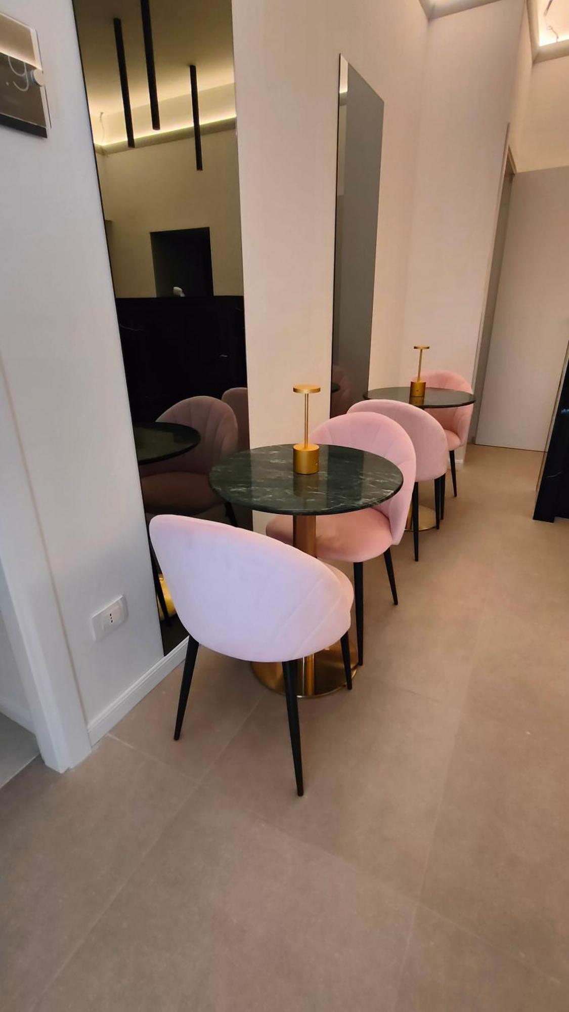 Hotiday Room Collection - Napoli Museo Suite מראה חיצוני תמונה